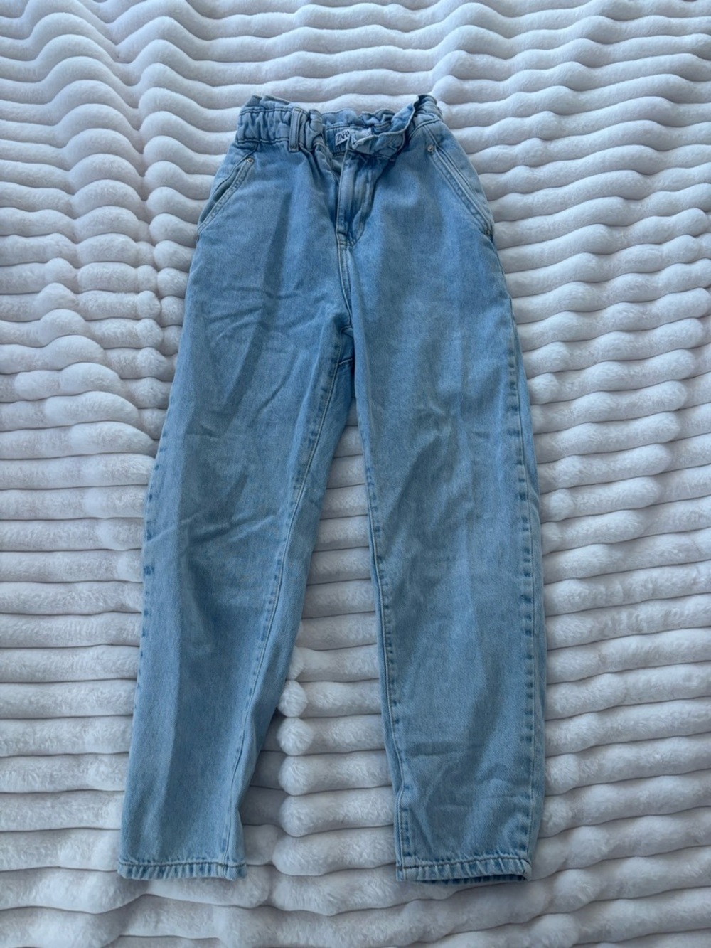 Zara high waisted scrunch waist jean size 0